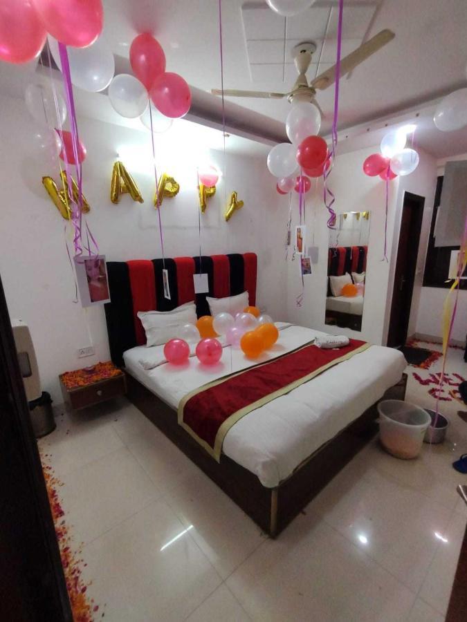 O Manju Near Dwarka Sector 11 Metro Station 3*