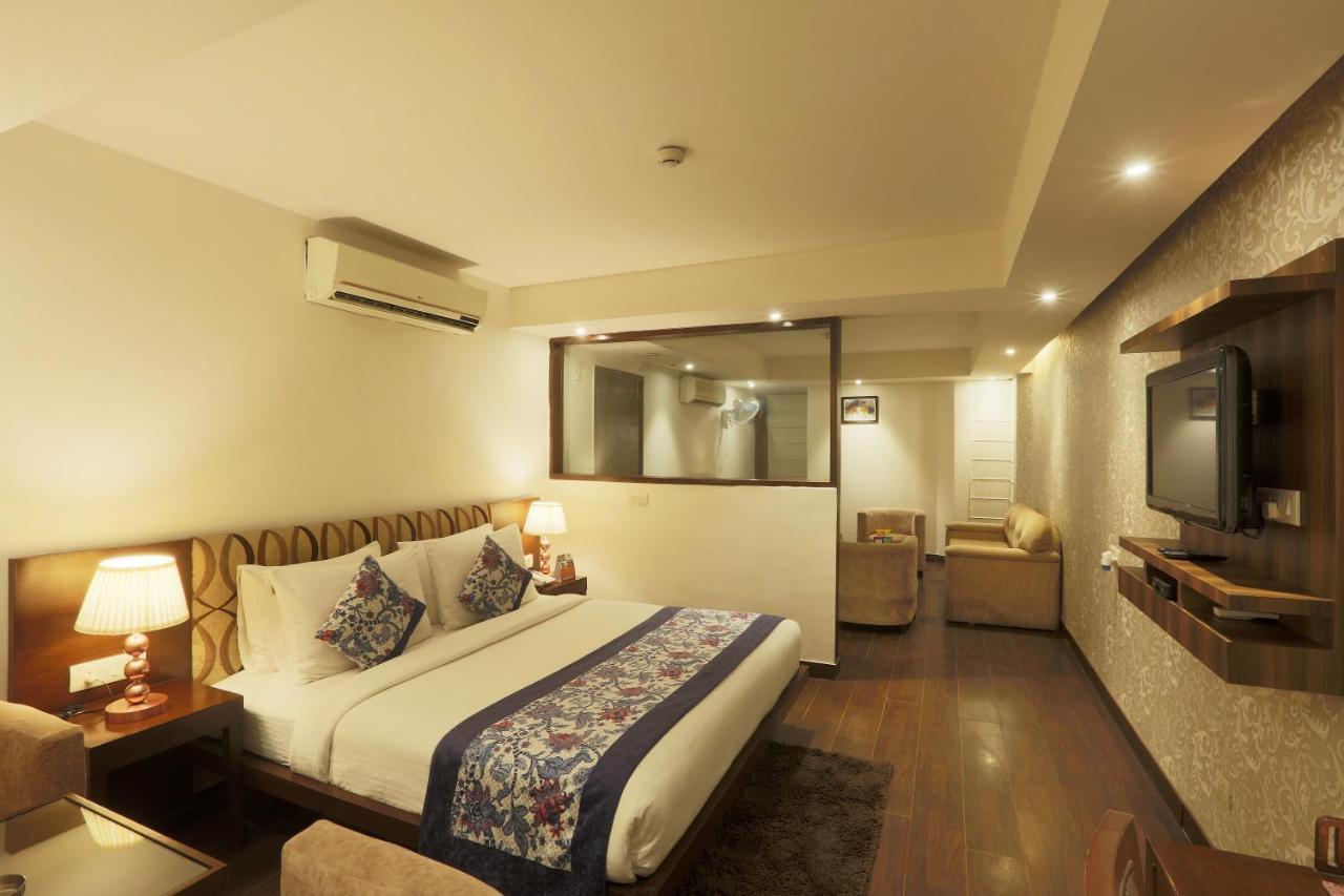 Hotel Arch Plaza - Near Yashobhoomi Convention Centre Dwarka