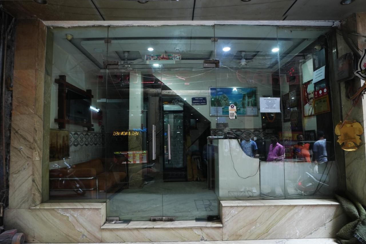 Hotel Ashirwad Near Railway Station, Paharganj 3*