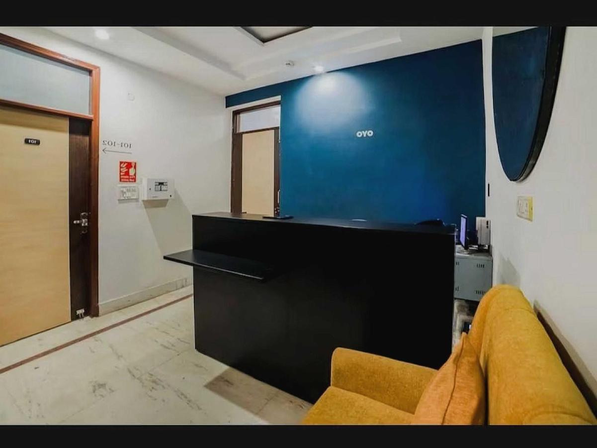 Oyo The Arrow Hotel