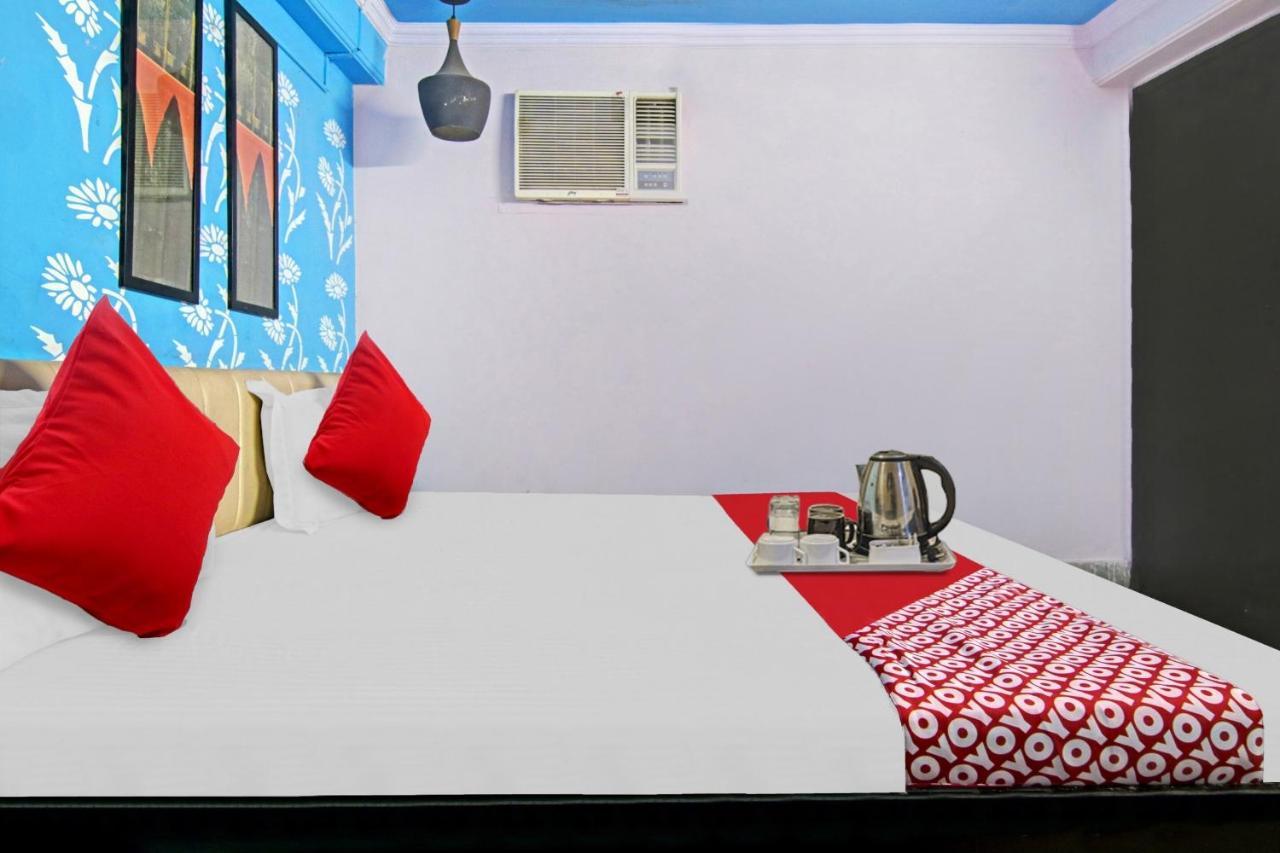Flagship Decent Near Pvr Vikaspuri Delhi Hotel