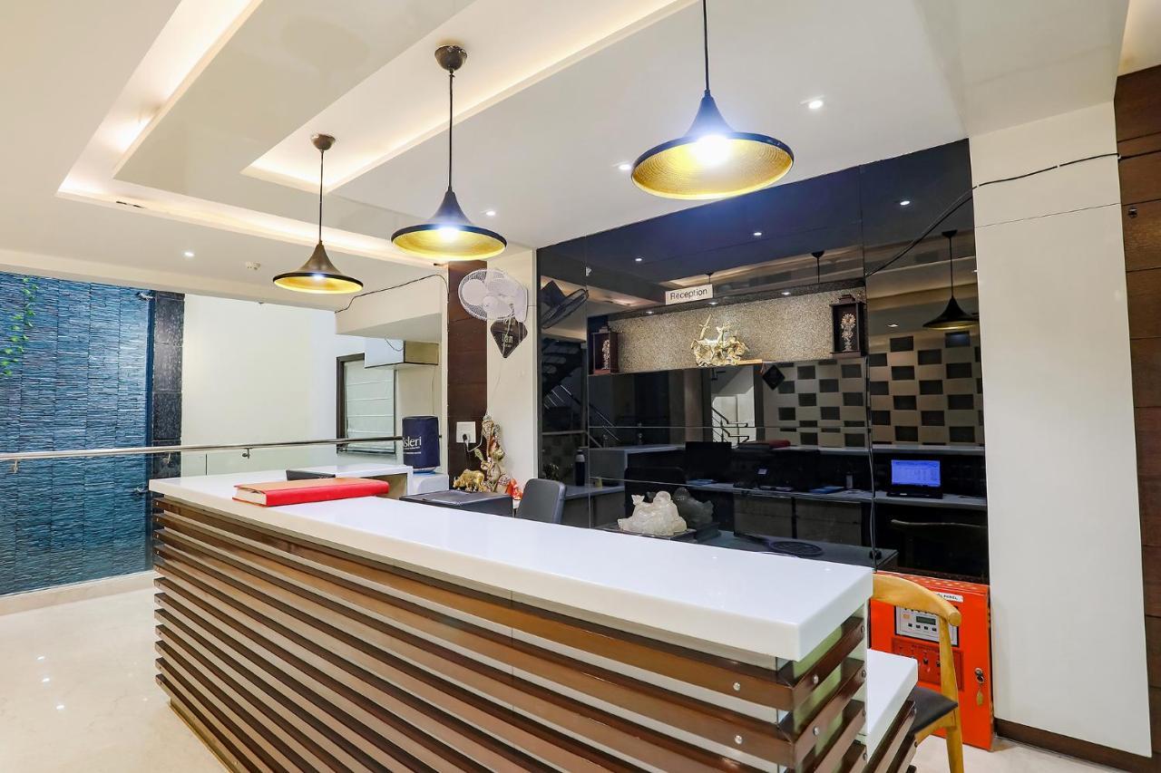 Hotel Fabhotel Grand 3*