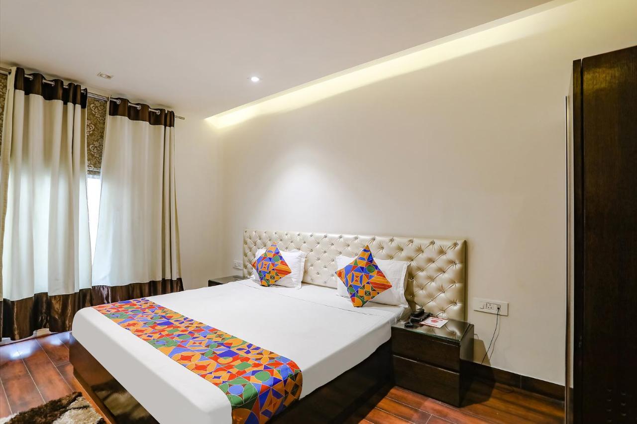 Hotel Fabhotel Grand 3*