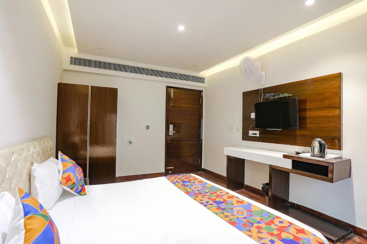 Fabhotel Grand