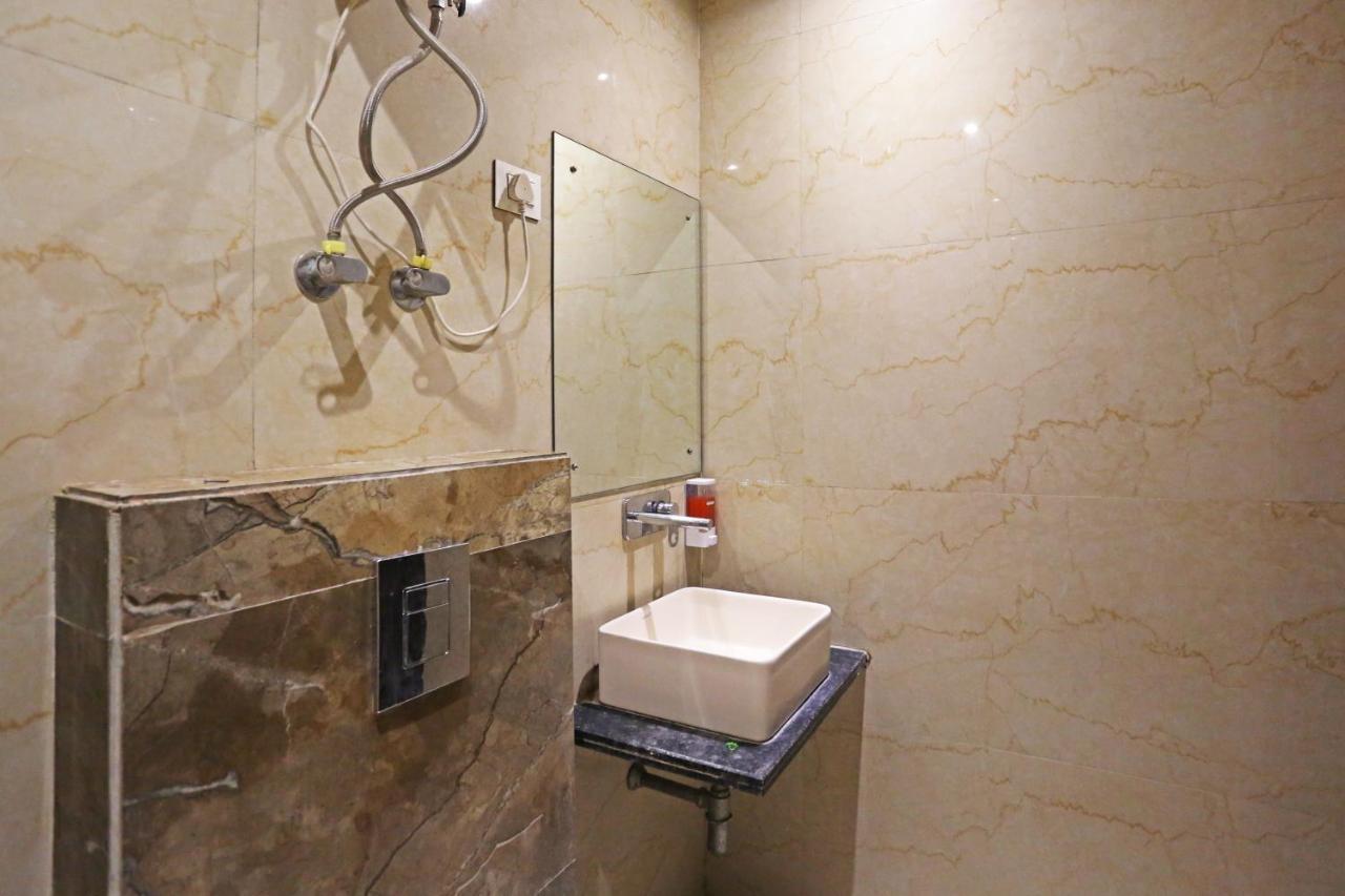 Iconic Near Delhi Igi International Airport Hotel New Delhi