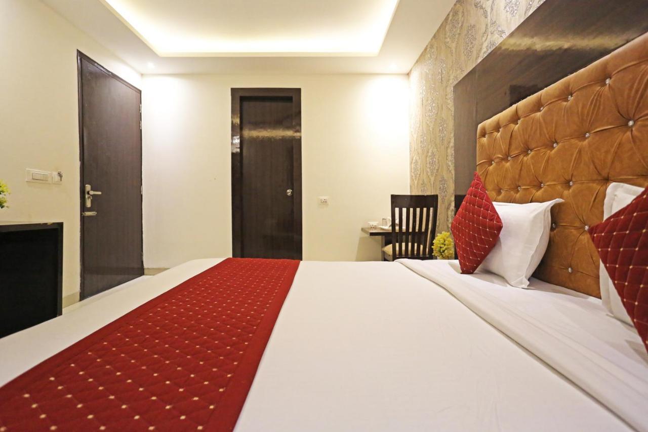 Iconic Near Delhi Igi International Airport New Delhi