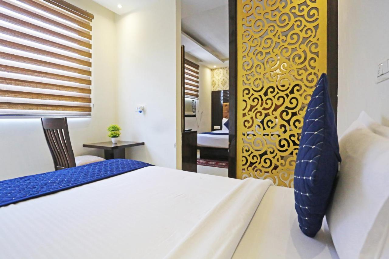 Iconic Near Delhi Igi International Airport Hotel