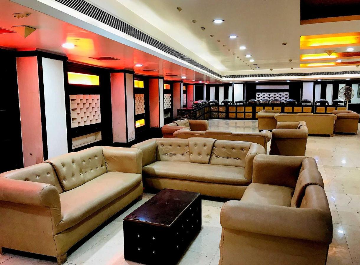 Hotel Oyo Townhouse 1100 Royal Near Akshardham 3*