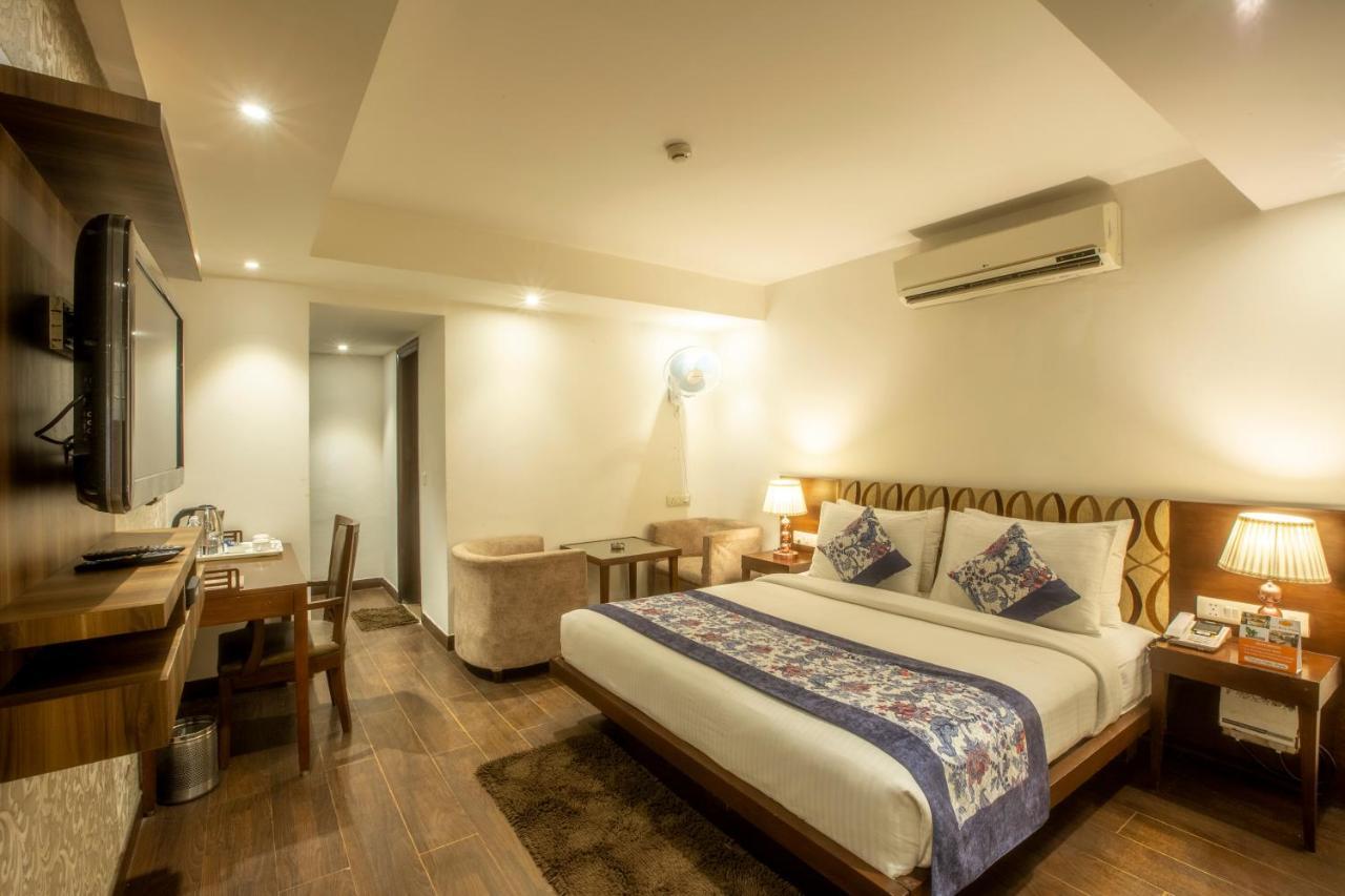 Arch International Hotel New Delhi