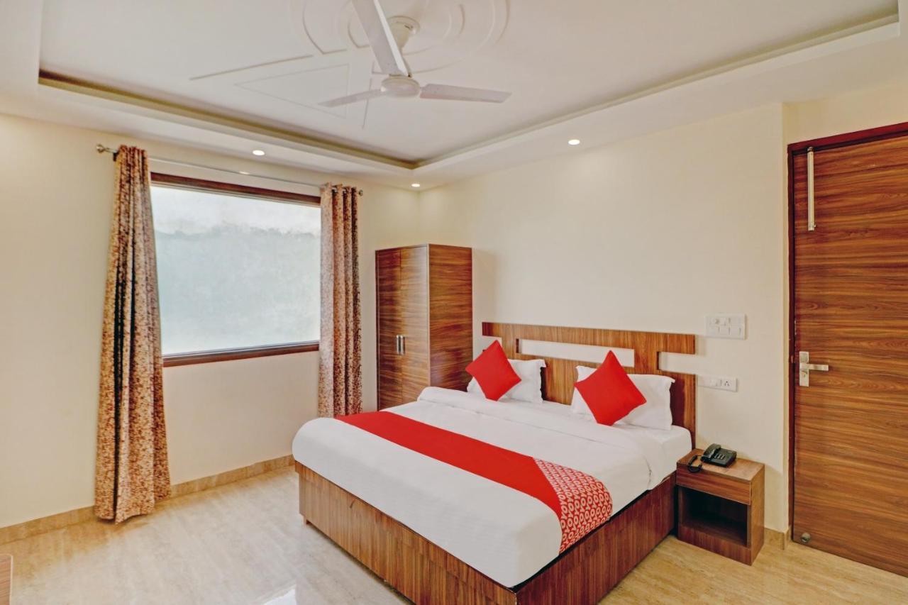 Oyo Flagship 80946 Galaxy Palace 3* Delhi (National Capital Territory of India)
