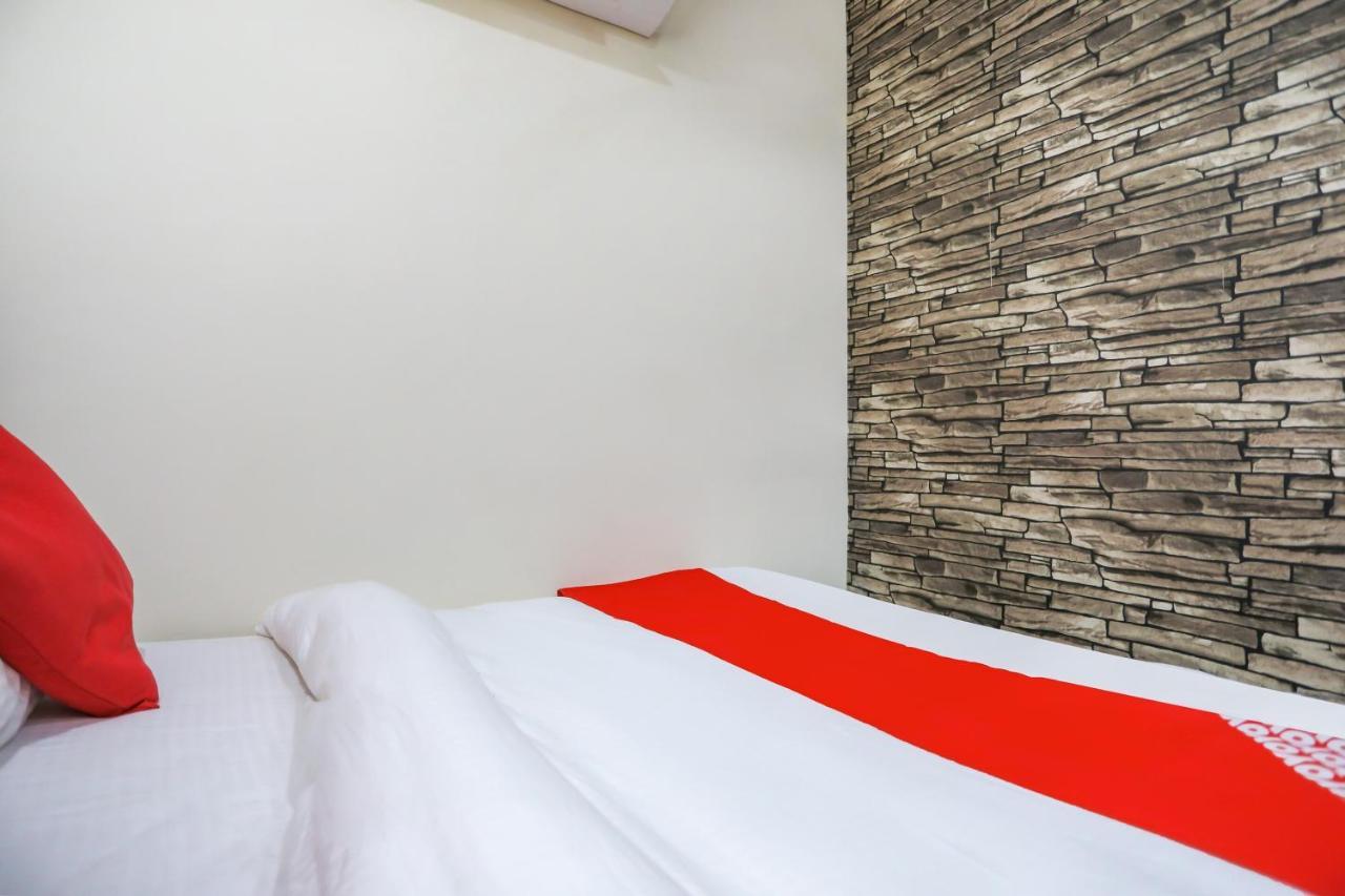 Oyo Flagship 7705 The Sky Residency Hotel 3*