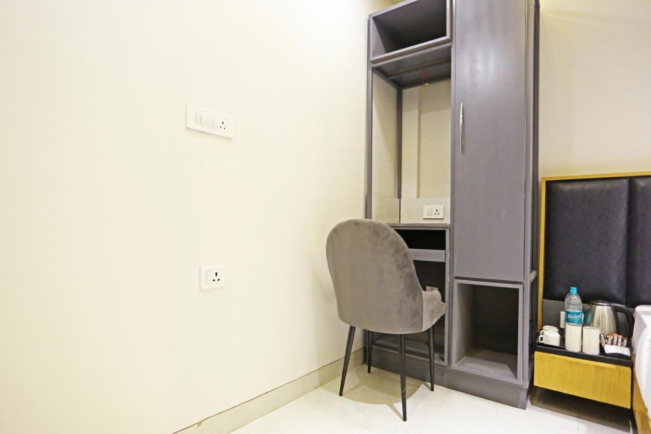 Applewood Residency - Offering Free Airport Drop 3*