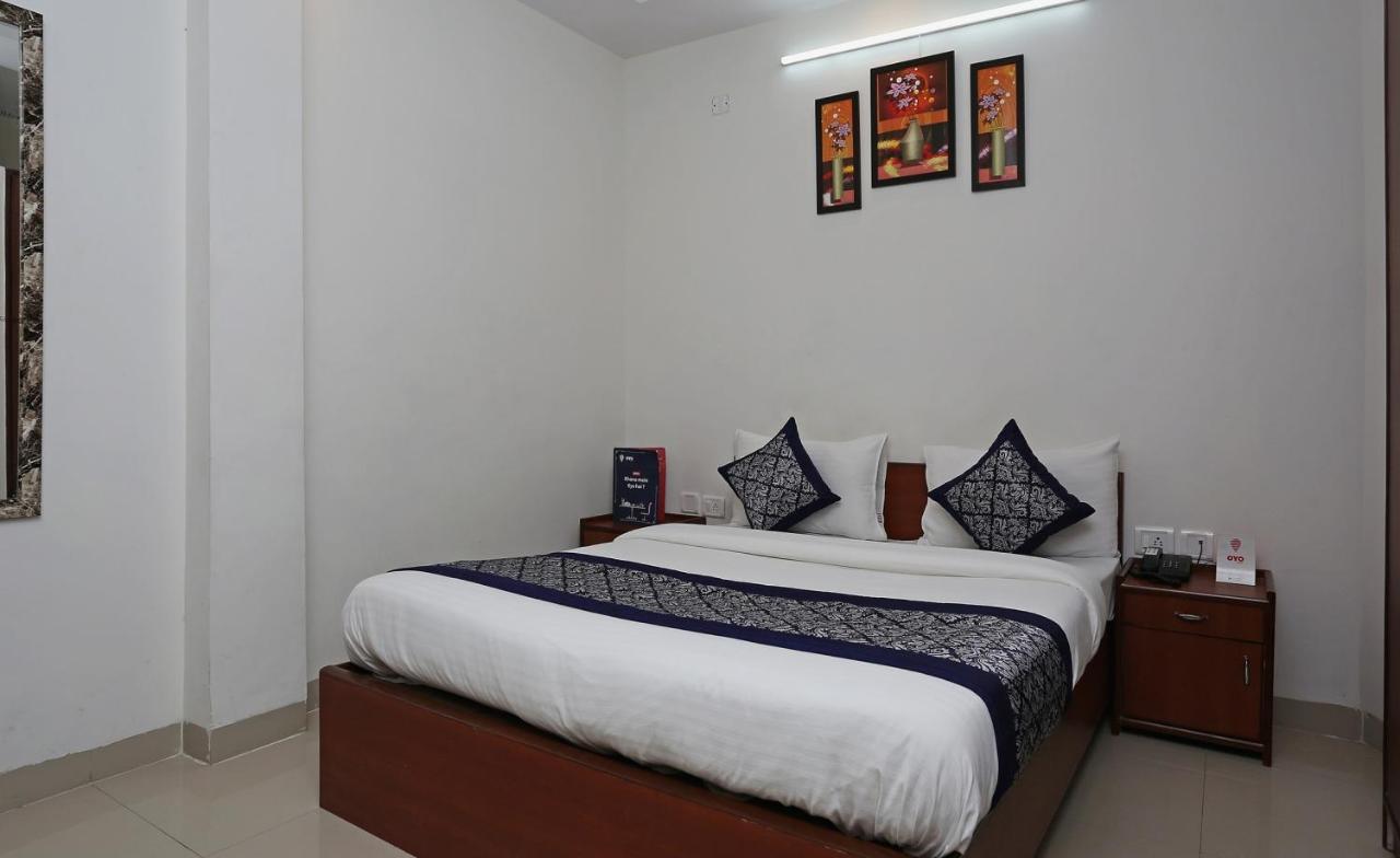 Oyo Delight Near Sarai Rohilla Railway Station Hotel