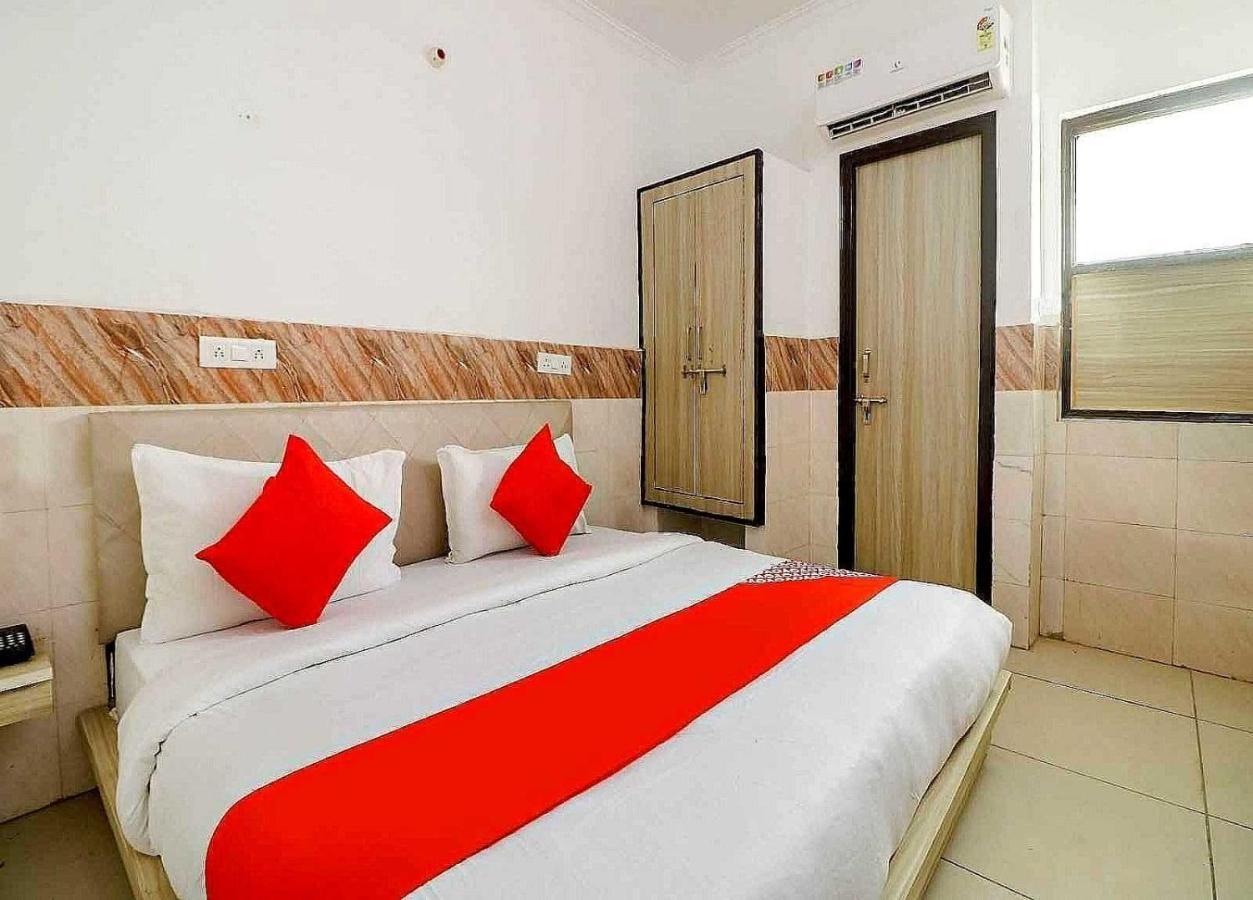 Hotel Collection O Aashiyana 4*