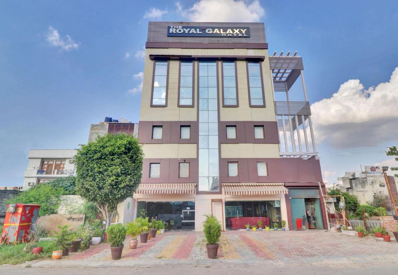 Hotel Oyo Townhouse 604 The Royal Galaxy 4*