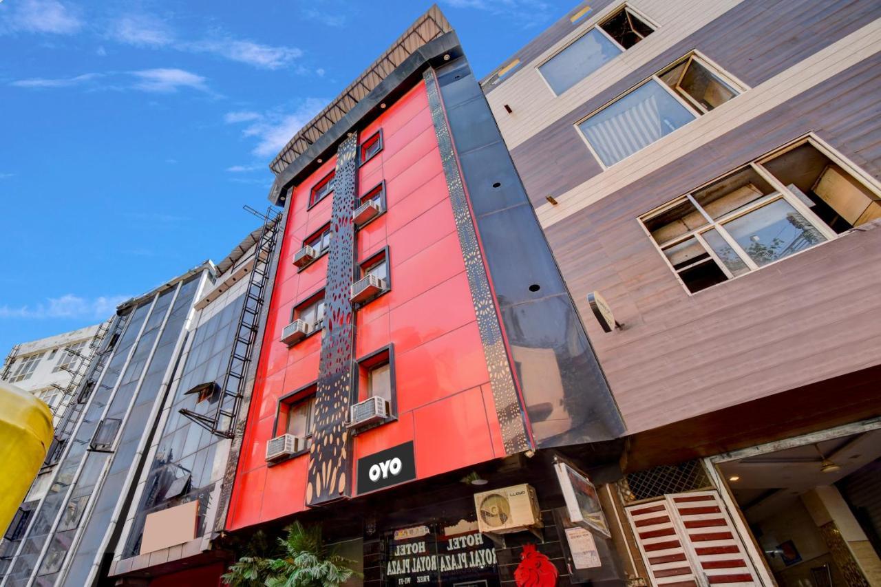 Hotel Oyo Flagship 81436 Royal Plaza 3*