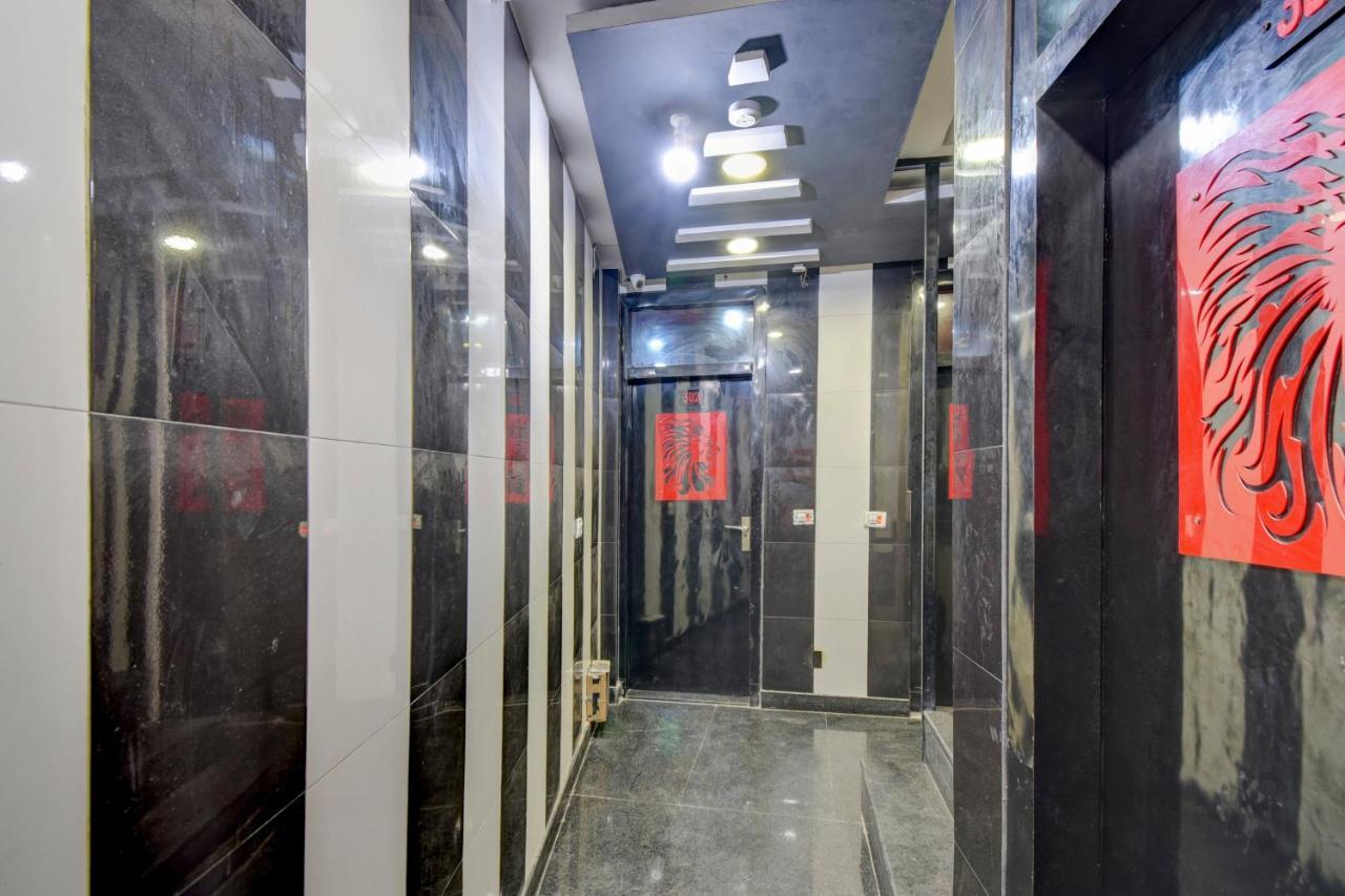 Oyo Flagship 81436 Royal Plaza Hotel New Delhi