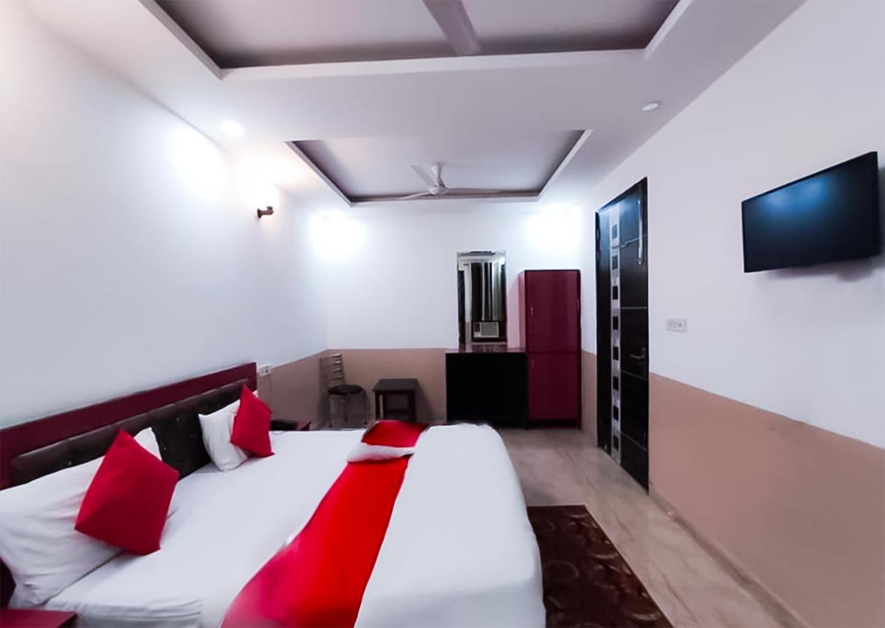 Roomshala 080 Kings 3* New Delhi