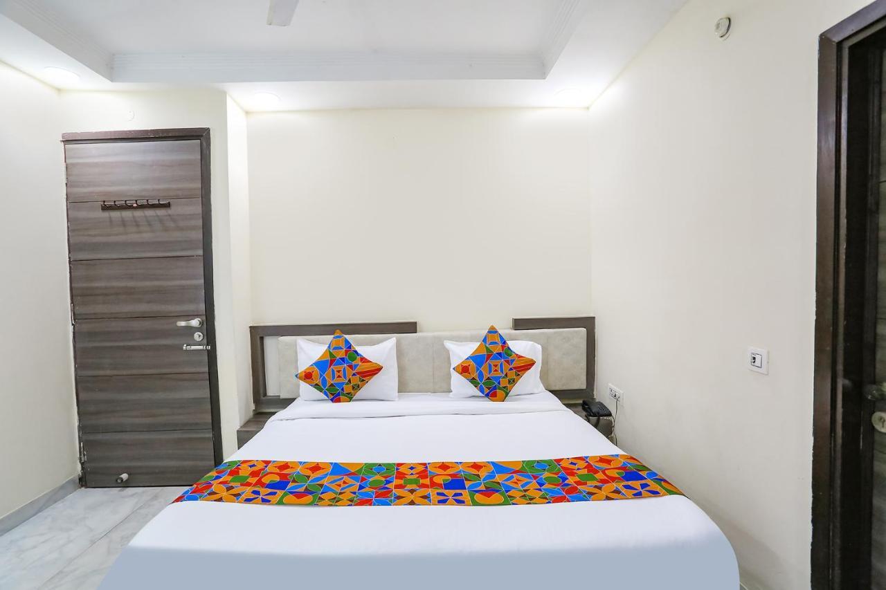 Hotel Fabexpress Royal Orbit Delhi (National Capital Territory of India)