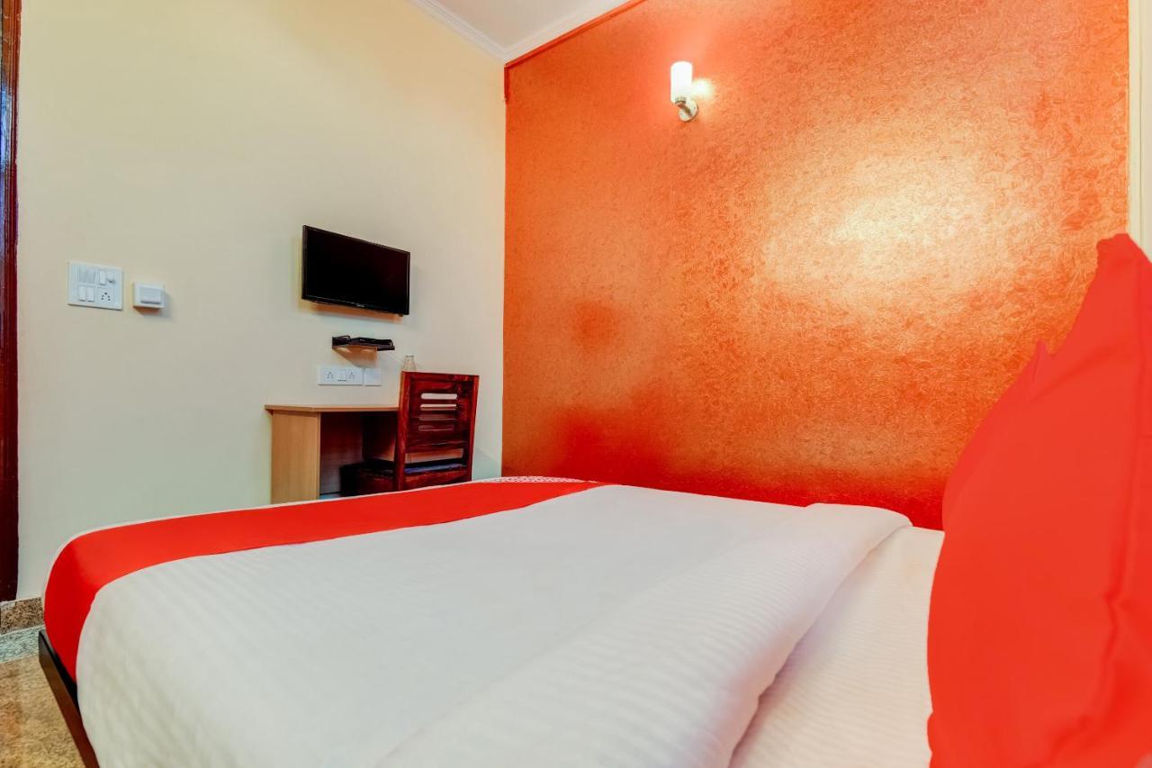 Oyo Flagship Jhankar Road Hotel