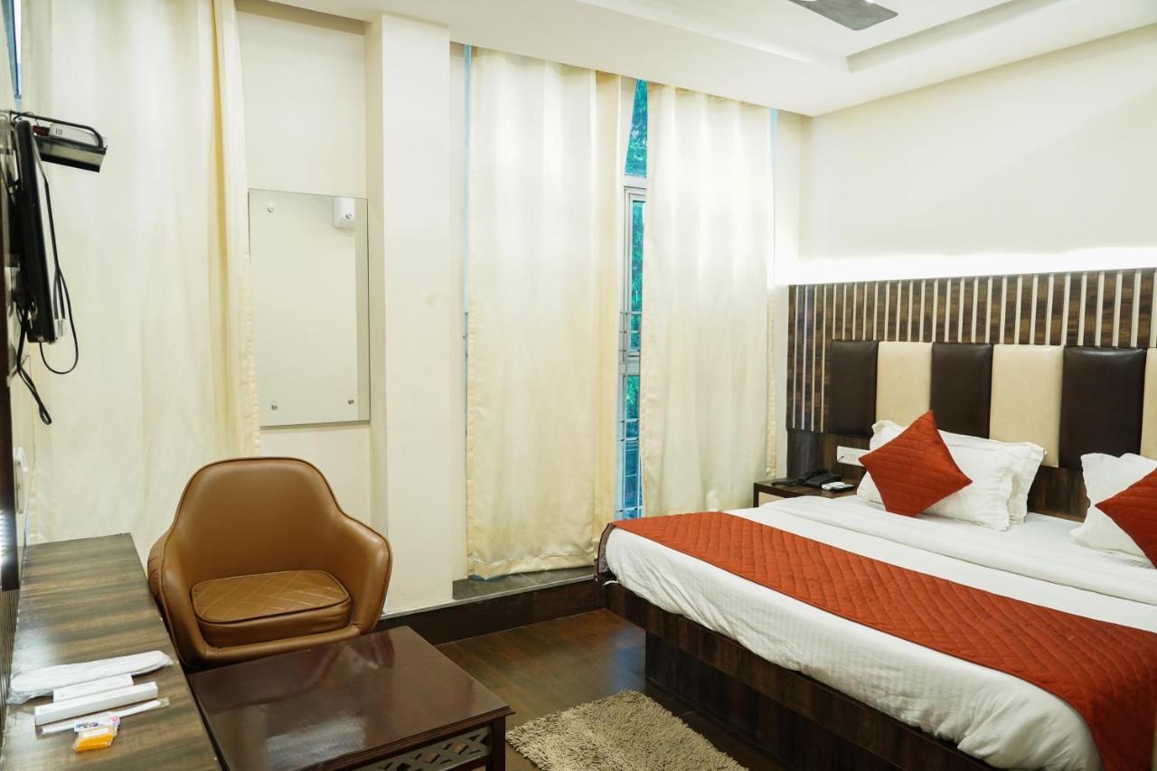 Batra Nizamuddin Hotel 3*