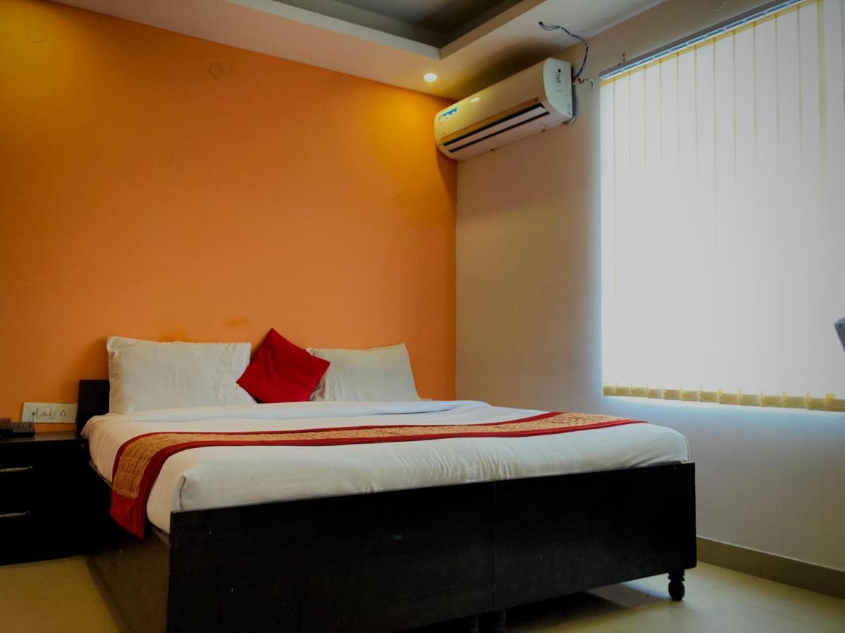 Diamond Star Suites