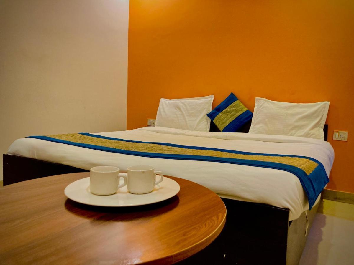 Diamond Star Suites