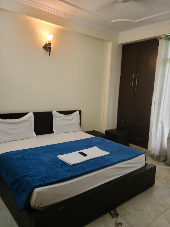 Hotel Premium In Chittaranjan Park,