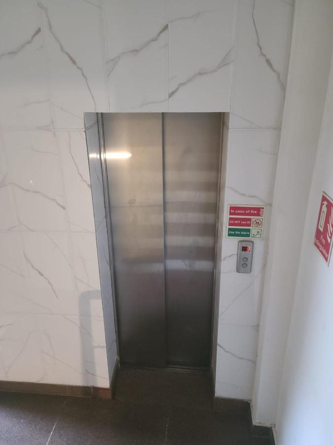 Premium In Chittaranjan Park, New Delhi