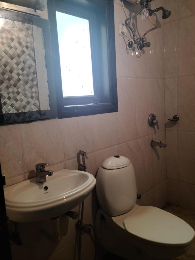Premium In Chittaranjan Park, Hotel