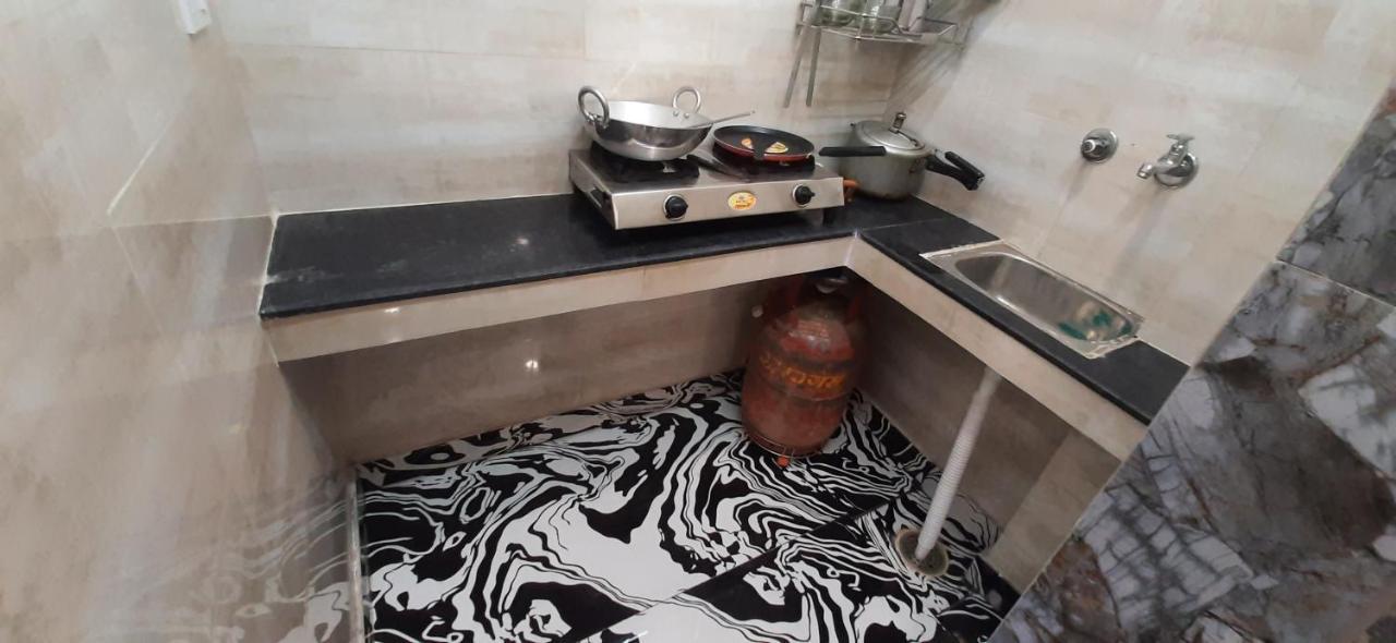 Casa de hóspedes Aggarwal Luxury Room: Private Kitchen & Balcony In Lajpat Nagar Nova Deli