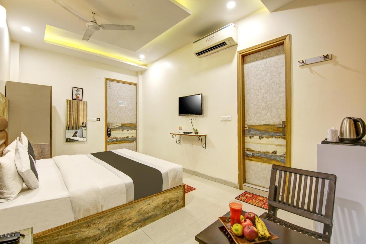 Gracious By Vishesh & New Delhi