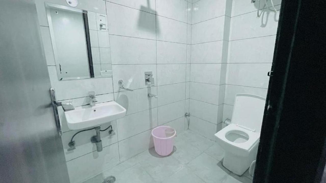 Hotel Heritage Park At Delhi Airport 3*