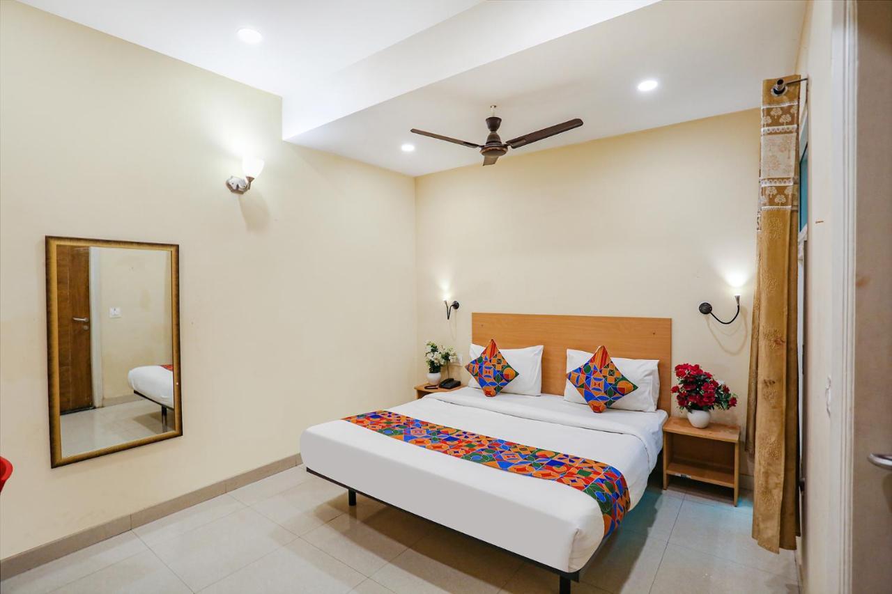 Hotel Fabhotel Gk Residency 3*
