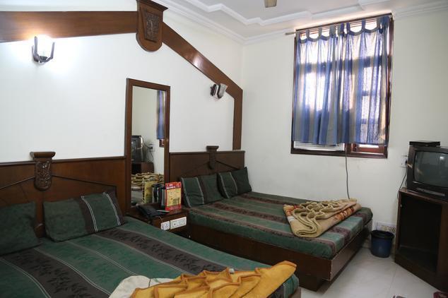 Delhi Empire Dx Hotel 2*