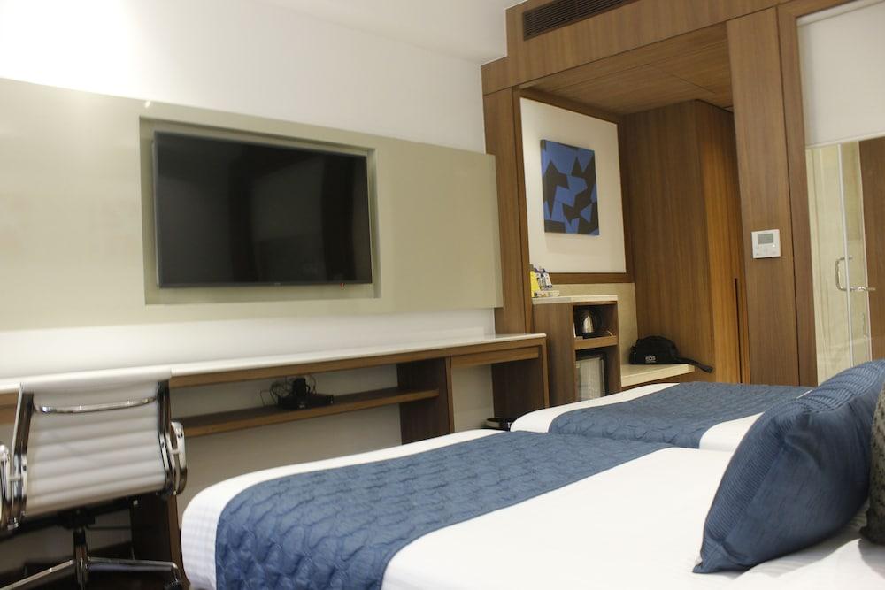 Hotel Swati Deluxe 3*