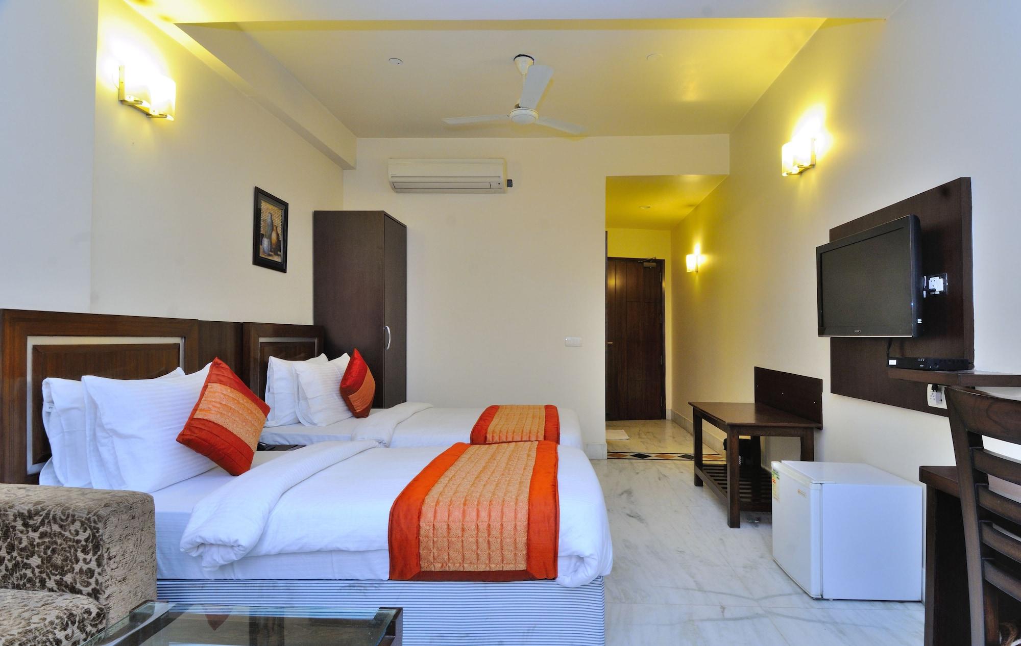 Shanti Hotel 3*