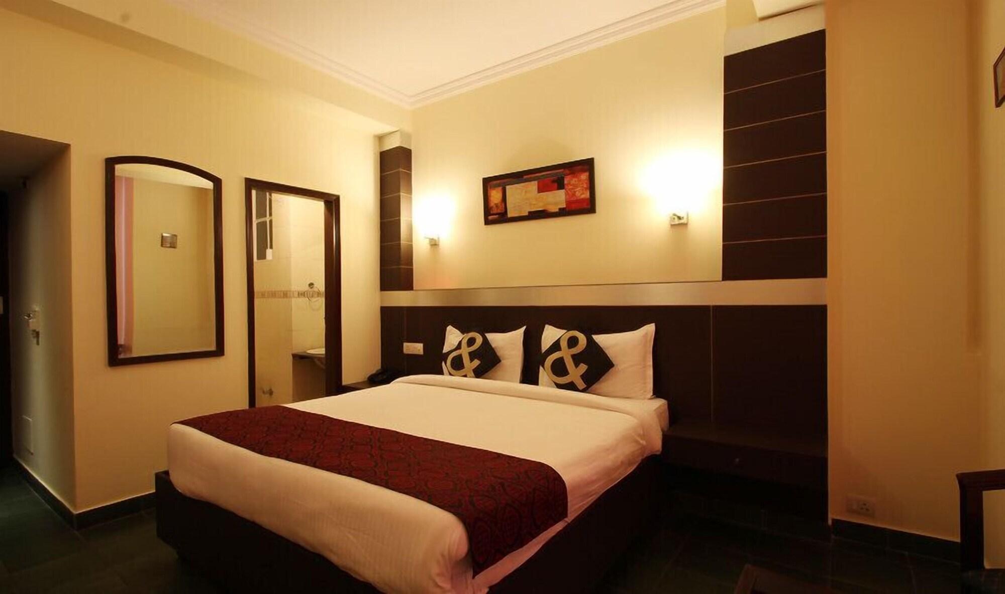 Hotel The Crest