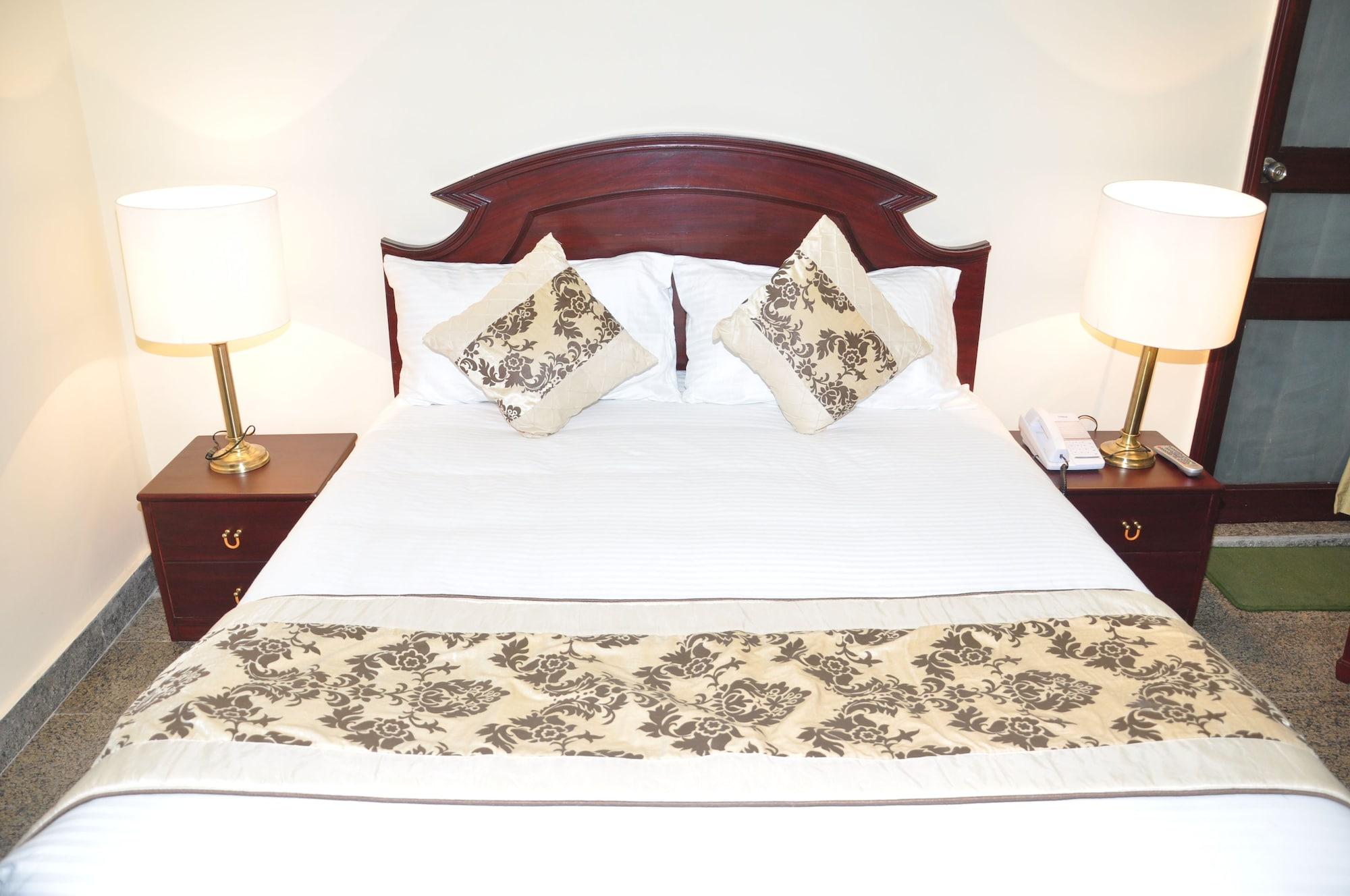 Hotel Oyo 367 Forest New Delhi