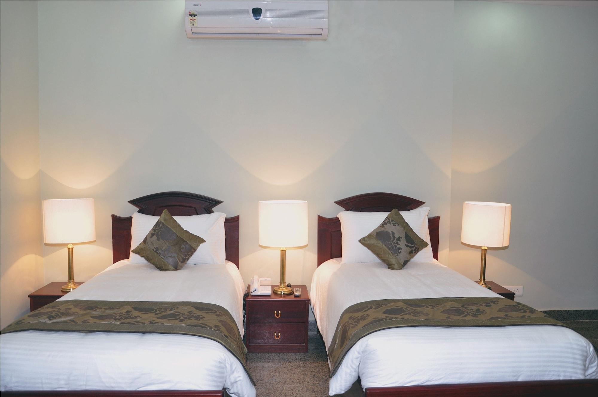 Hotel Oyo 367 Forest New Delhi