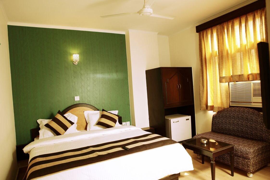 Fabhotel Darbar Hotel