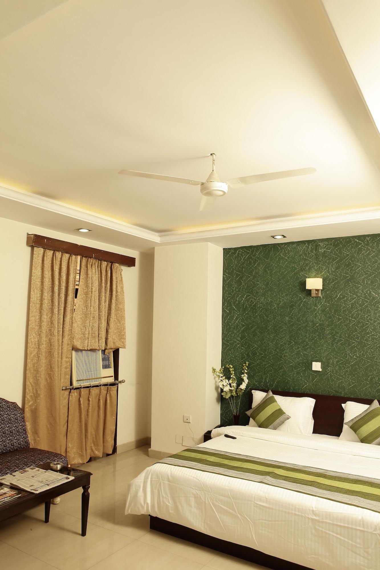 Hotel Fabhotel Darbar 3*