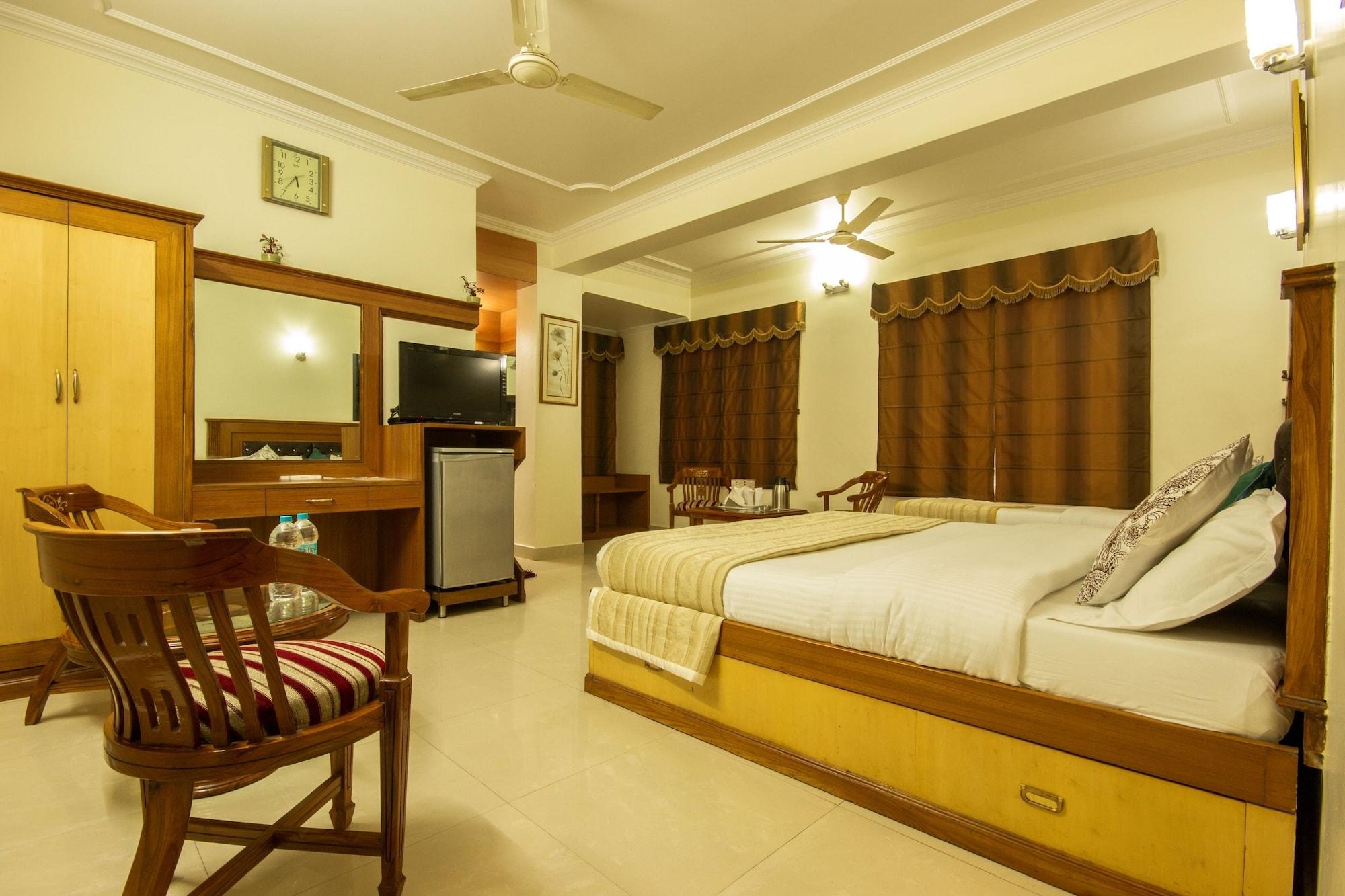 Hotel The C Park Karol Bagh Homely Atmosphere