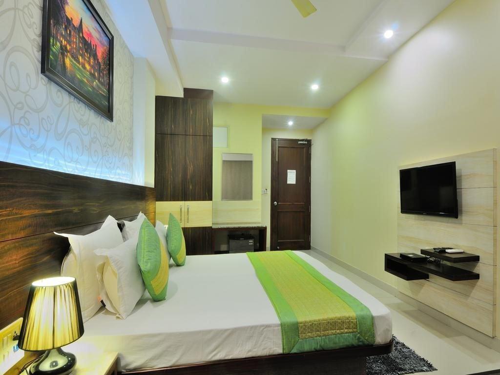 Sky Rich International - 05 Mins From Karol Bagh Metro Station Hotel
