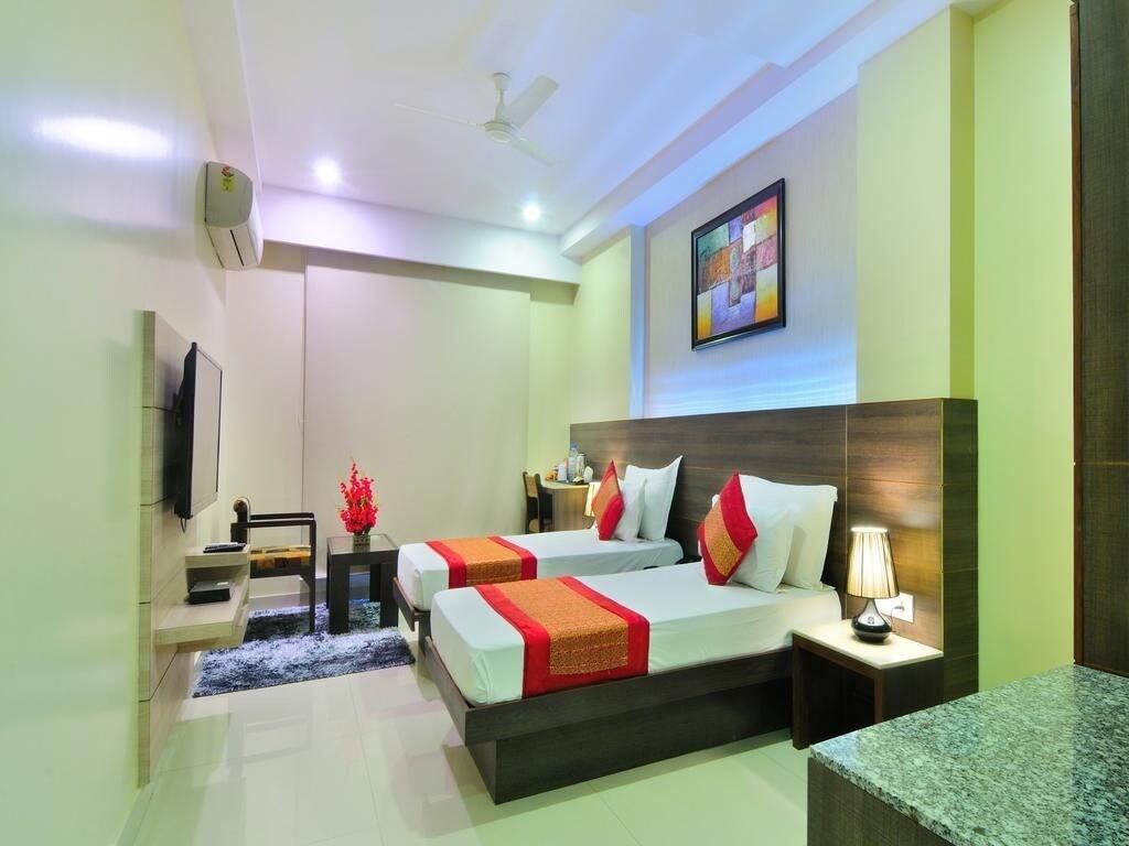 Sky Rich International - 05 Mins From Karol Bagh Metro Station Hotel