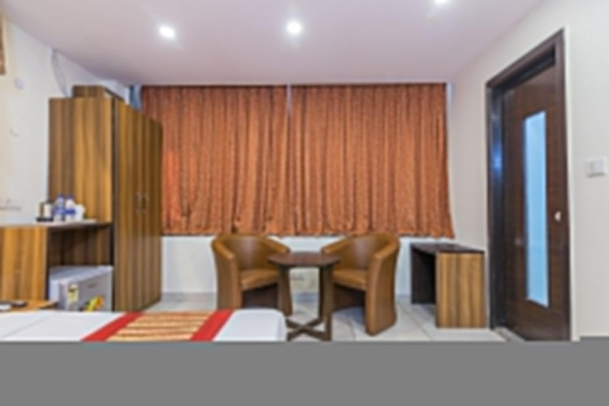 Hotel Rupam 3*