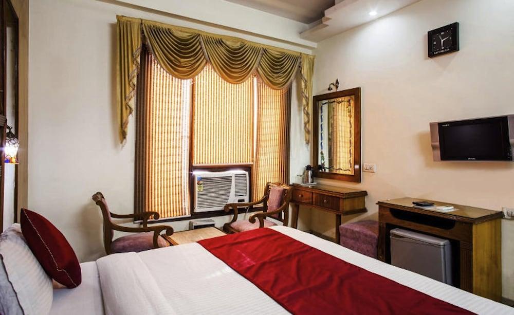 Karat 87 Delhi (National Capital Territory of India)
