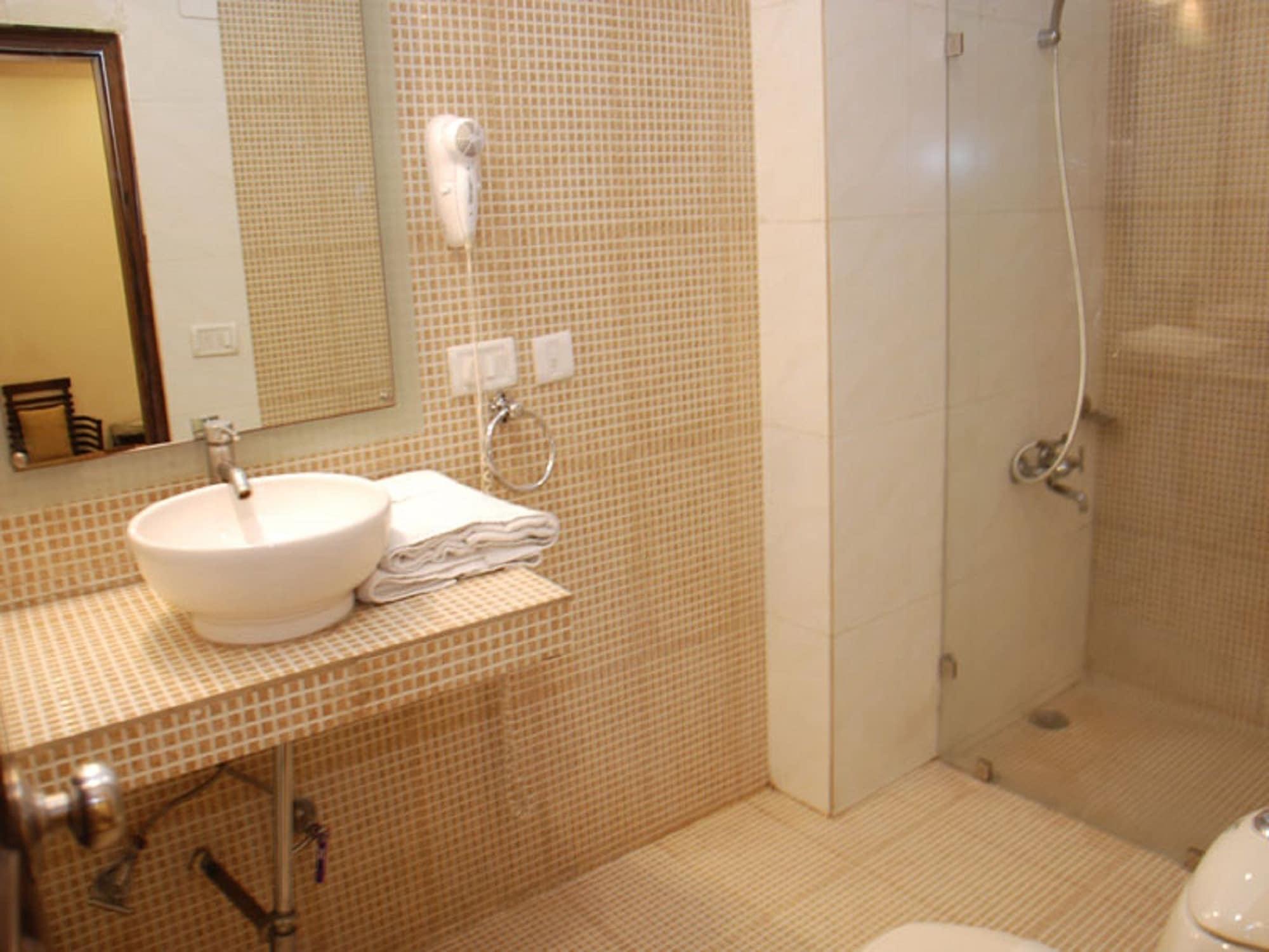 Emperor Palms Hotel 3*