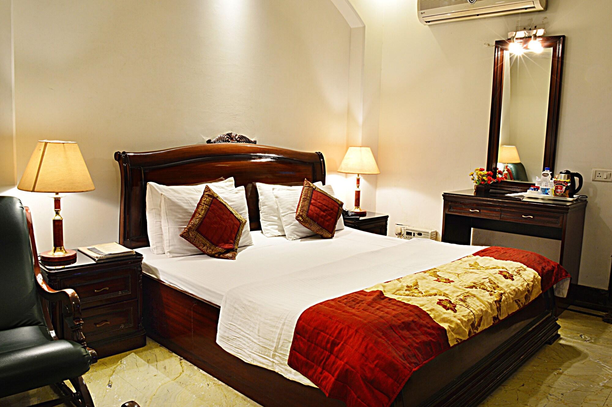 Hotel Emperor Palms New Delhi
