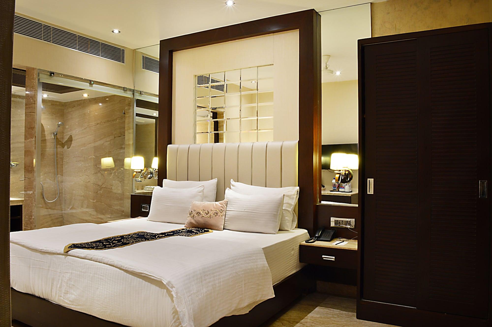 Hotel Emperor Palms
